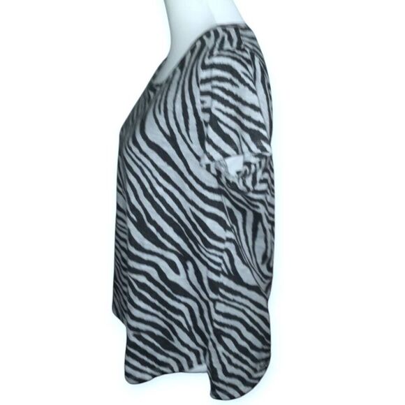 VINCE CAMUTO GRAY & BLACK ANIMAL-PRINT TEE-SHIRT SZ.L EUC. - Picture 4 of 6